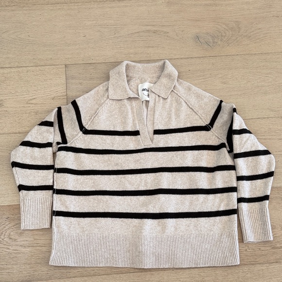 Aerie Beige and Black Striped V-Neck Sweater - Picture 1 of 3